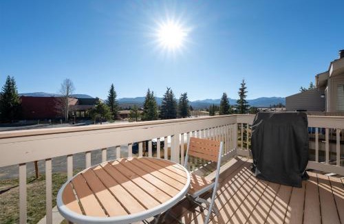 Fraser Apartment | Meadow Ridge Court 11 Unit 5