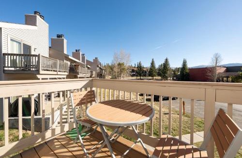 Fraser Apartment | Meadow Ridge Court 11 Unit 5