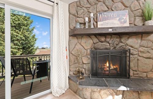 Fraser House | Meadow Ridge Court 18 Unit 11