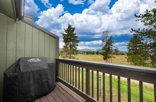 Fraser House | Meadow Ridge Court 20 Unit 13