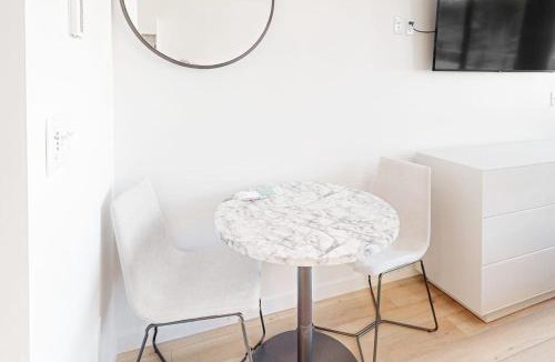 Fraser Apartment | Mellow on Meadow Mile 2B