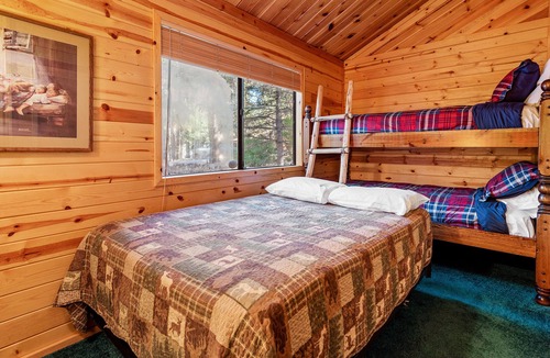 Sugarloaf House | Memory Maker Cabin - Immaculate and comfortable! Forest Views!