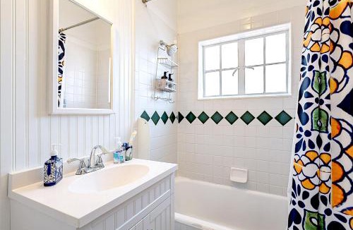 Sam Hughes House | Mesquite Manor - Historic 3BD 2BA Tucson Bungalow, Steps to UofA