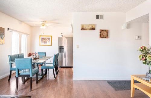 Paradise Apartment | MGM Airport Strip 2 miles