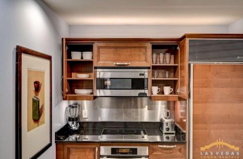 Las Vegas House | MGM Signature-23-802 1Br 2Ba Balcony Suite