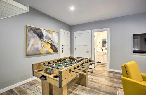 Traverse City House | Michigan Ski Base: Modern Home w/Games, Fire Pit