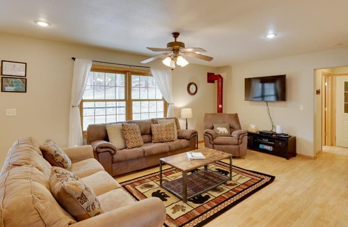 Hill City House | Mickelson Trail Access! Black Hills Group Lodge