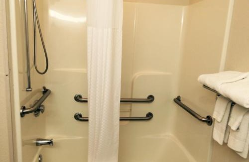 Champaign Hotel | Microtel Inn by Wyndham Champaign