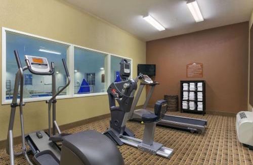 Minot Hotel | Microtel Inn & Suites by Wyndham Minot