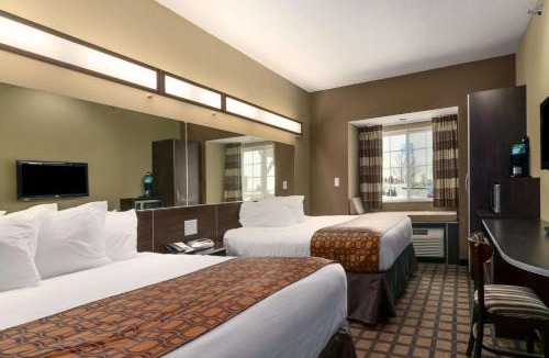 Minot Hotel | Microtel Inn & Suites by Wyndham Minot