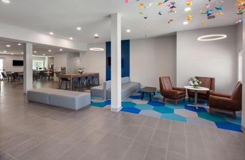 Kearney Hotel | Microtel Inn & Suites - Kearney
