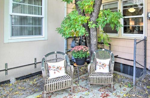 Bozeman House | Mid-Century Bozeman Townhome ~ 1 Mi to Dtwn!
