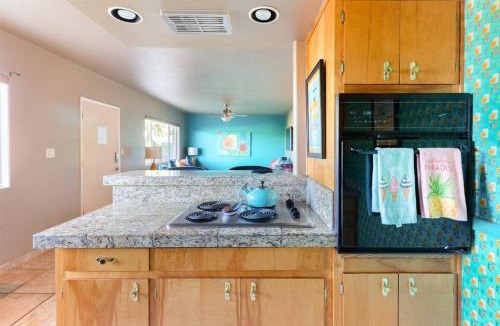 South Scottsdale House | Mid century modern condo near Old Town, pool & BBQ