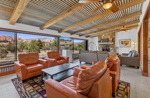 Oak Creek House | Mid-century Ranch Home in Sedona with Fantastic Red Rock Views