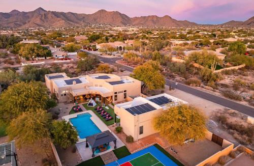 Central Scottsdale House | Midnight At The Oasis
