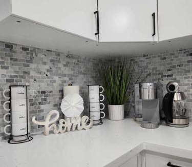 Camelback East House | MINI GOLF KING Bed Modern Great Location