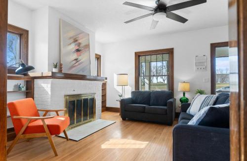 Sioux Falls House | Mint House at Japanese Gardens