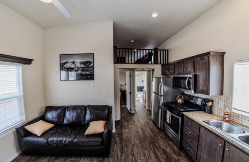 Moab House | Moab Tiny Home Near Arches | Sleeps 6 | Desert Views | La Sal Vista
