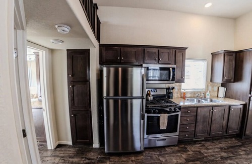 Moab House | Moab Tiny Home Near Arches | Sleeps 6 | Desert Views | La Sal Vista