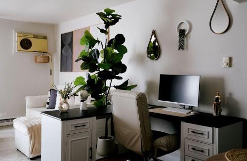 O'Hare Apartment | Modern 1BR w/Workspace near O'Hare