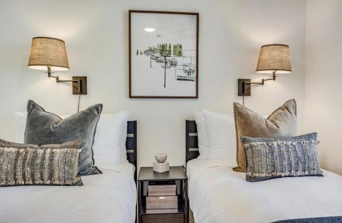 Aspen House | Modern 2 BR in Aspen Core Walk Everywhere