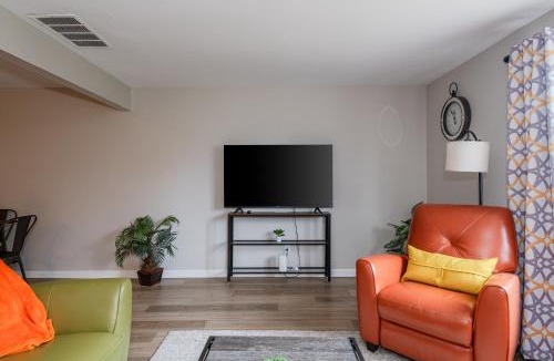 Kettering Apartment | Modern 2BR Gem Steps to The Greene UD & WPAFB