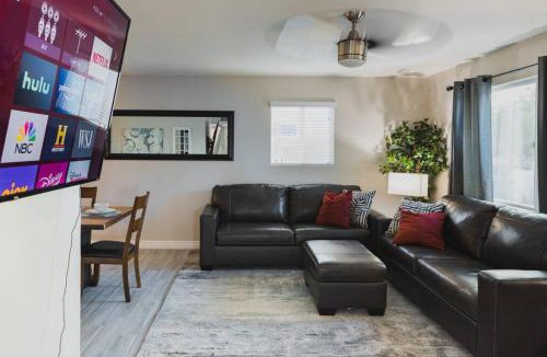 Phoenix House | Modern 3BR,2BA with Game Hallway - Pets Welcome