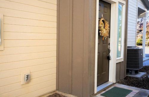 Nampa House | Modern 3BR Home in Meridian - King Suite - Comfort