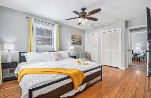 West Omaha House | Modern 4-Bedroom Retreat