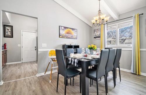 West Omaha House | Modern 4-Bedroom Retreat