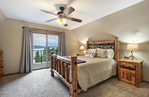 Worley Apartment | Modern A-Frame CabinKayaks, Golf Cart & Boat Slip