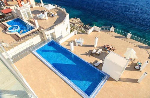 Bar Apartment | Modern apartment with sea view in Dobra Voda, 95 m², Pool