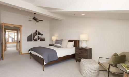 Big Sky Meadow Village House | Modern Big Sky Retreat - Hot tub Shared Pool