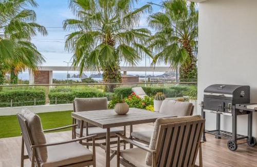 Cabo San Lucas Apartment | Modern Condo with Stunning Bay Views