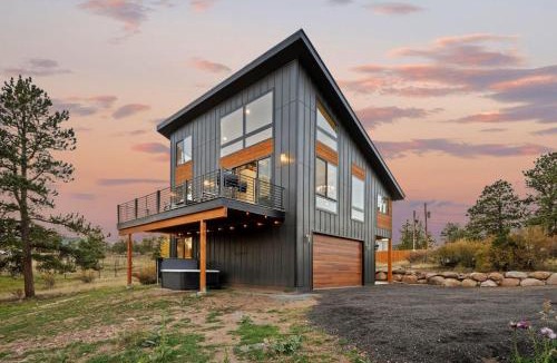 Bailey House | Modern Escape with Hot Tub and Scenic Views