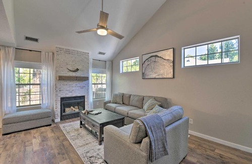 Flagstaff House | Modern Flagstaff Home w/BBQ: Walk Downtown!
