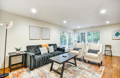 West Slope House | Modern Home w/Spacious Yard in Beaverton!
