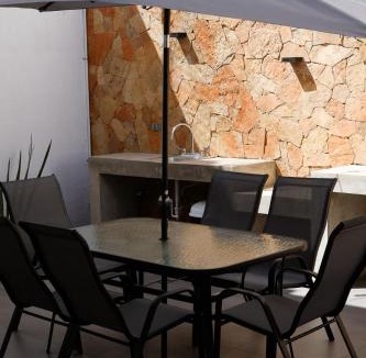 Ensenada House | Modern House with Jacuzzi & Grill 3BR