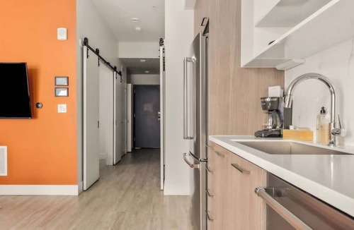 Highland Condo | Modern Lifestyle Loft with View | Zuni Lofts