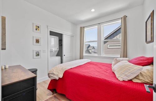 Post Falls Apartment | Modern Loft Private Golf Course Retreat