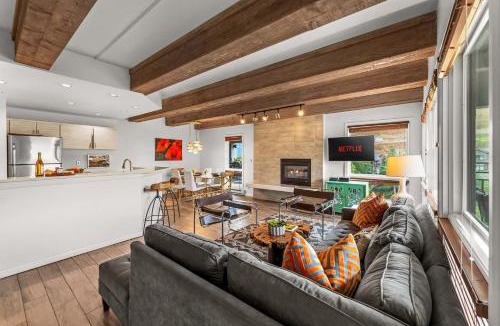 Crested Butte House | Modern Luxury at the Plaza 3 Bed 3 Bath