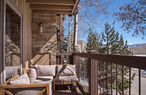 Snowmass Village Apartment | Modern Luxury - Walk To Lifts - Jacuzzi