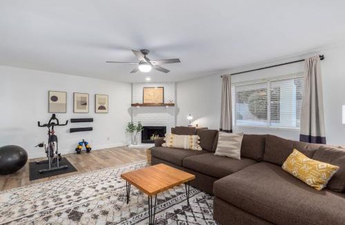 Mesa House | Modern Mesa Oasis with FREE Heated Pool