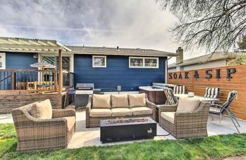 Great Falls House | Modern Montana Retreat | Hot Tub + Playset | W & R