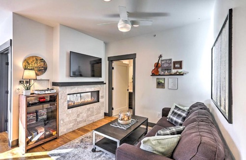 Grand Lake House | Modern Mountain Getaway, Walk to Grand Lake!