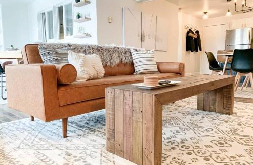 Steamboat Springs House | Modern Mountainside Chalet