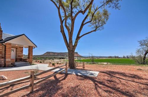 Kanab House | Modern Ranch House with Panoramic Red Butte Views