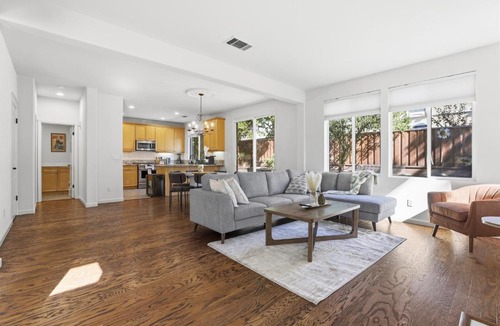 Dublin House | Modern Spacious 3 BD/2.5 BA | King Suite | Office