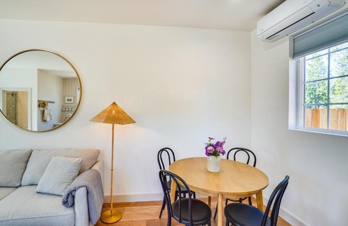 Sunriver Apartment | Modern Studio in Bend ~ 3 Mi to Sunriver Resort!