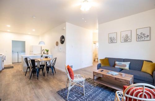 Evergreen House | Modern Townhome Enclosed Garage Washer & Dryer